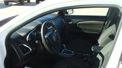 2013 Dodge Avenger SE