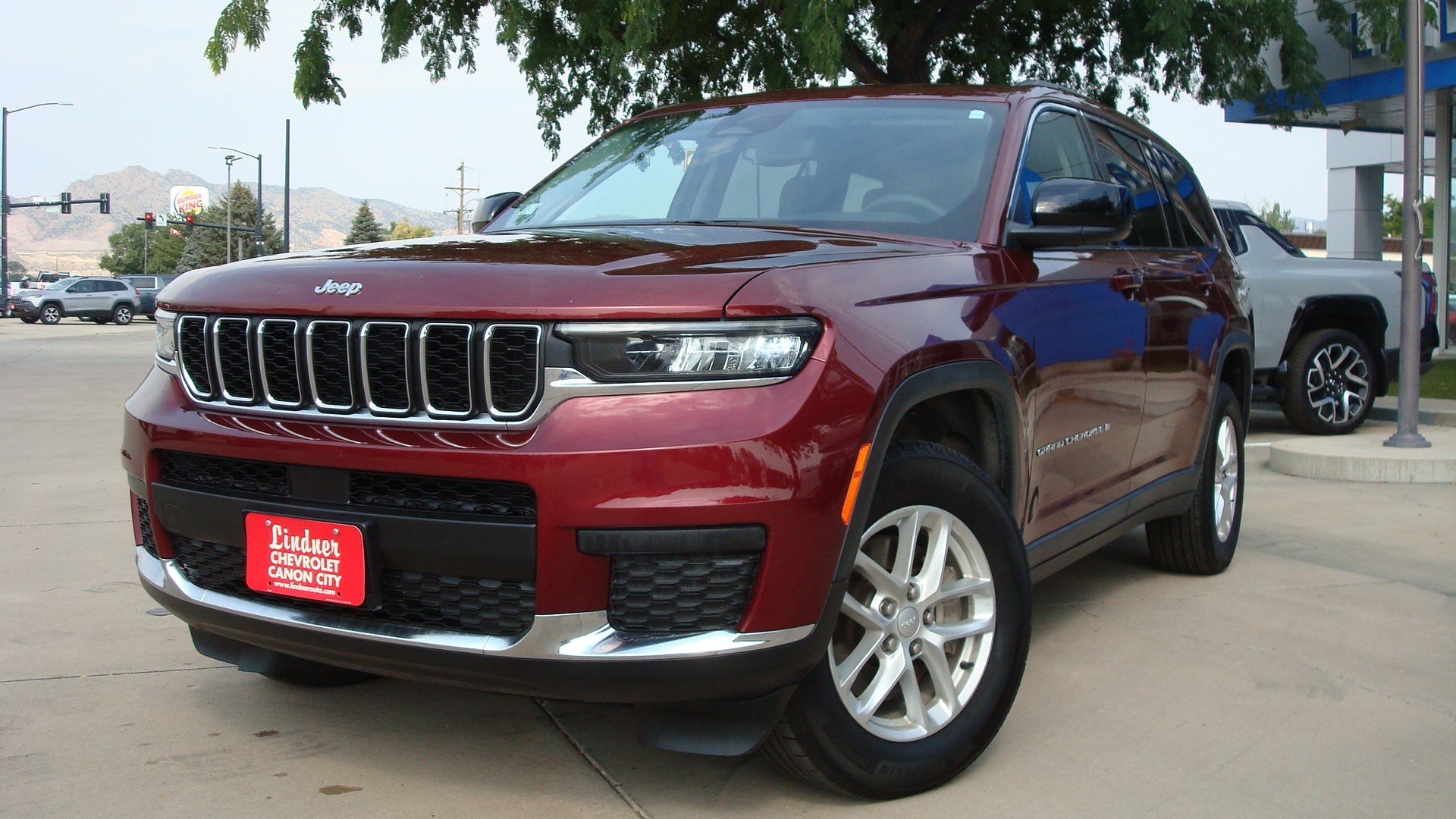 2023 Jeep Grand Cherokee L Laredo
