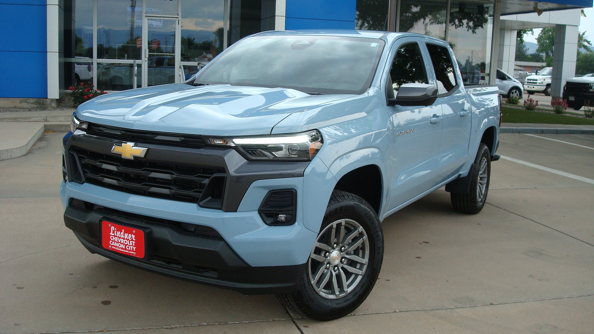 2025 Chevrolet Colorado WT/LT