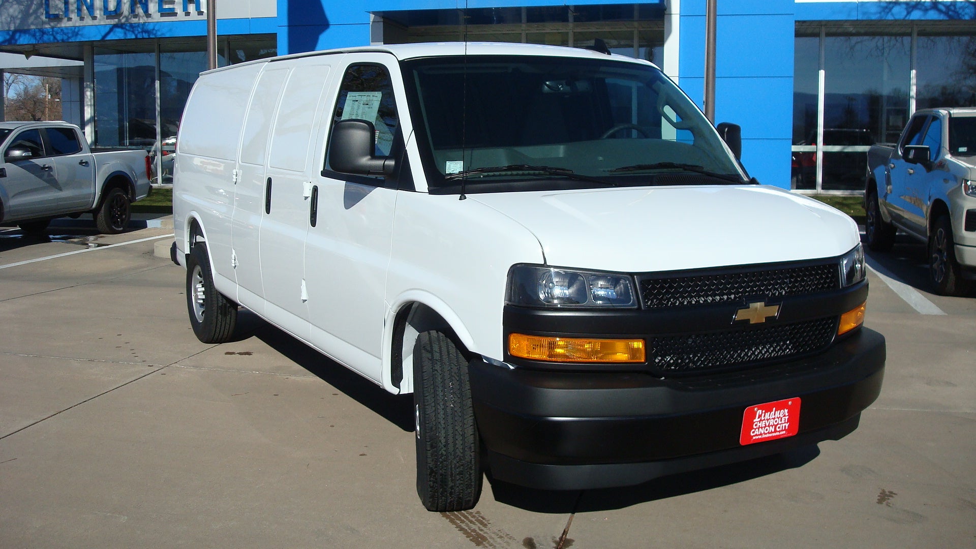 2025 Chevrolet Express Cargo 2500 Base