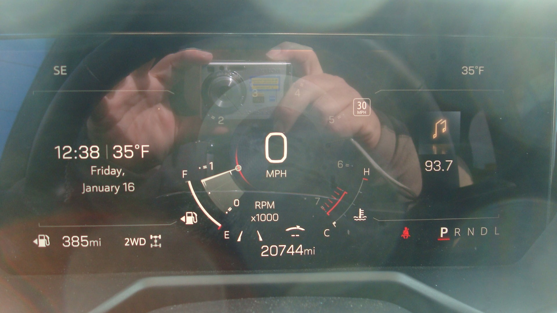 2025 GMC Acadia Elevation