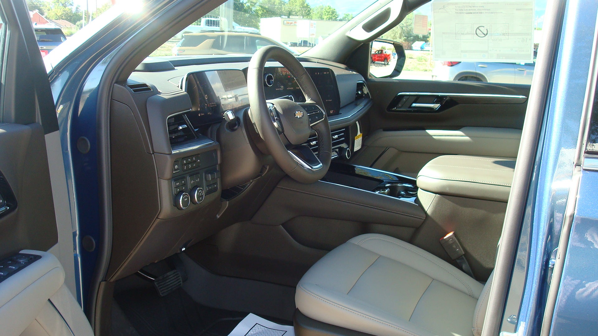 2027 Chevrolet Suburban LT