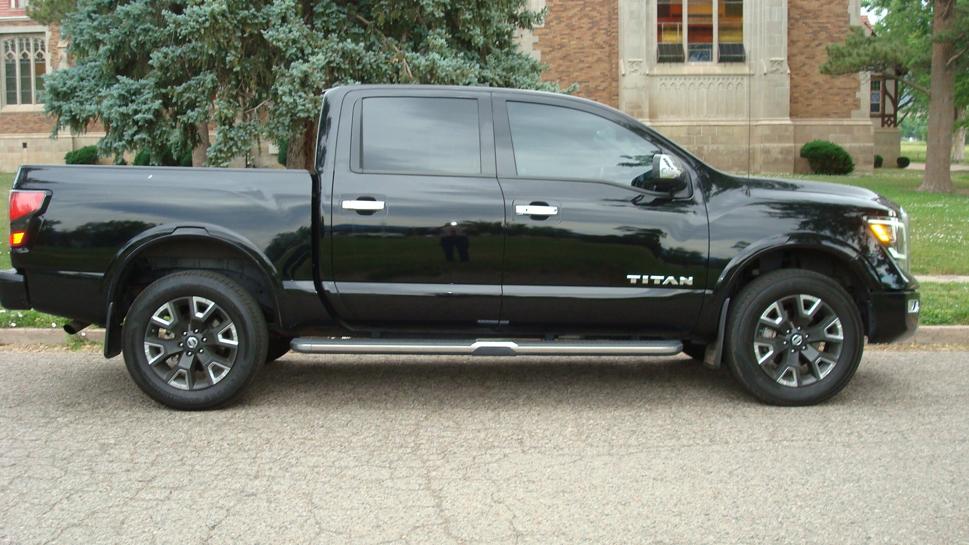 2021 Nissan Titan Platinum Reserve