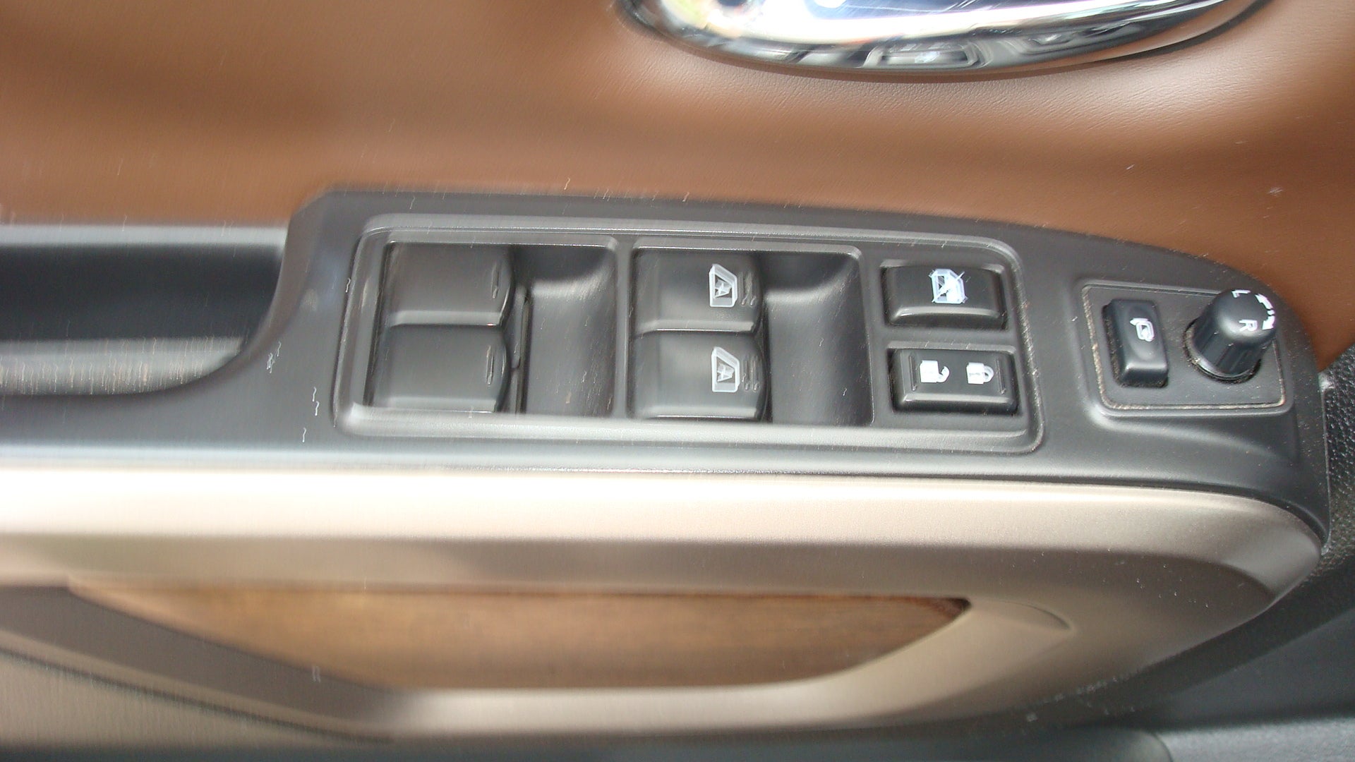 2021 Nissan Titan Platinum Reserve