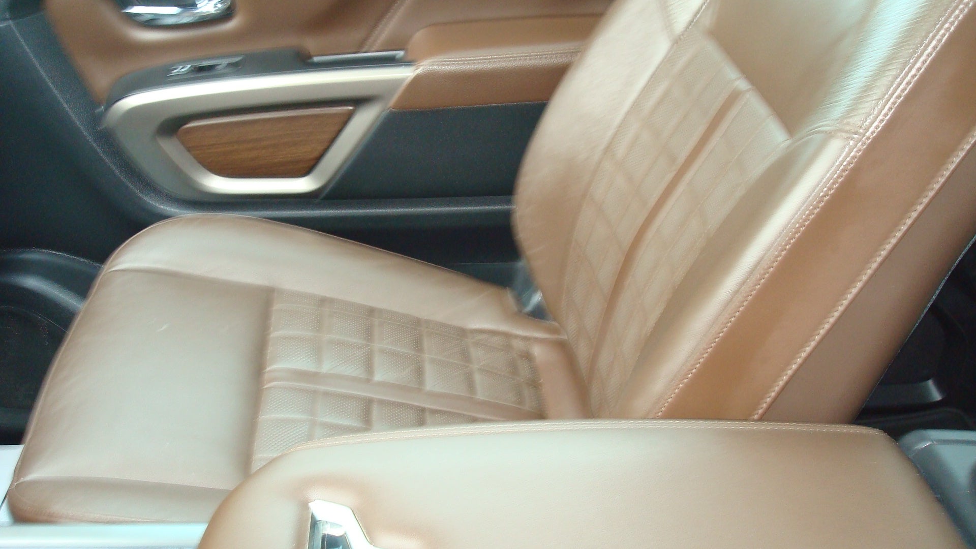 2021 Nissan Titan Platinum Reserve