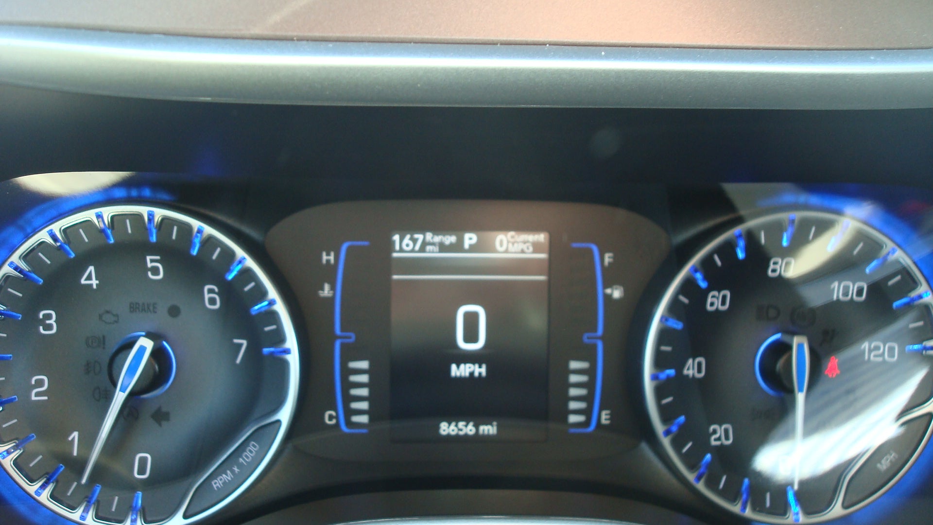 2024 Chrysler Voyager LX