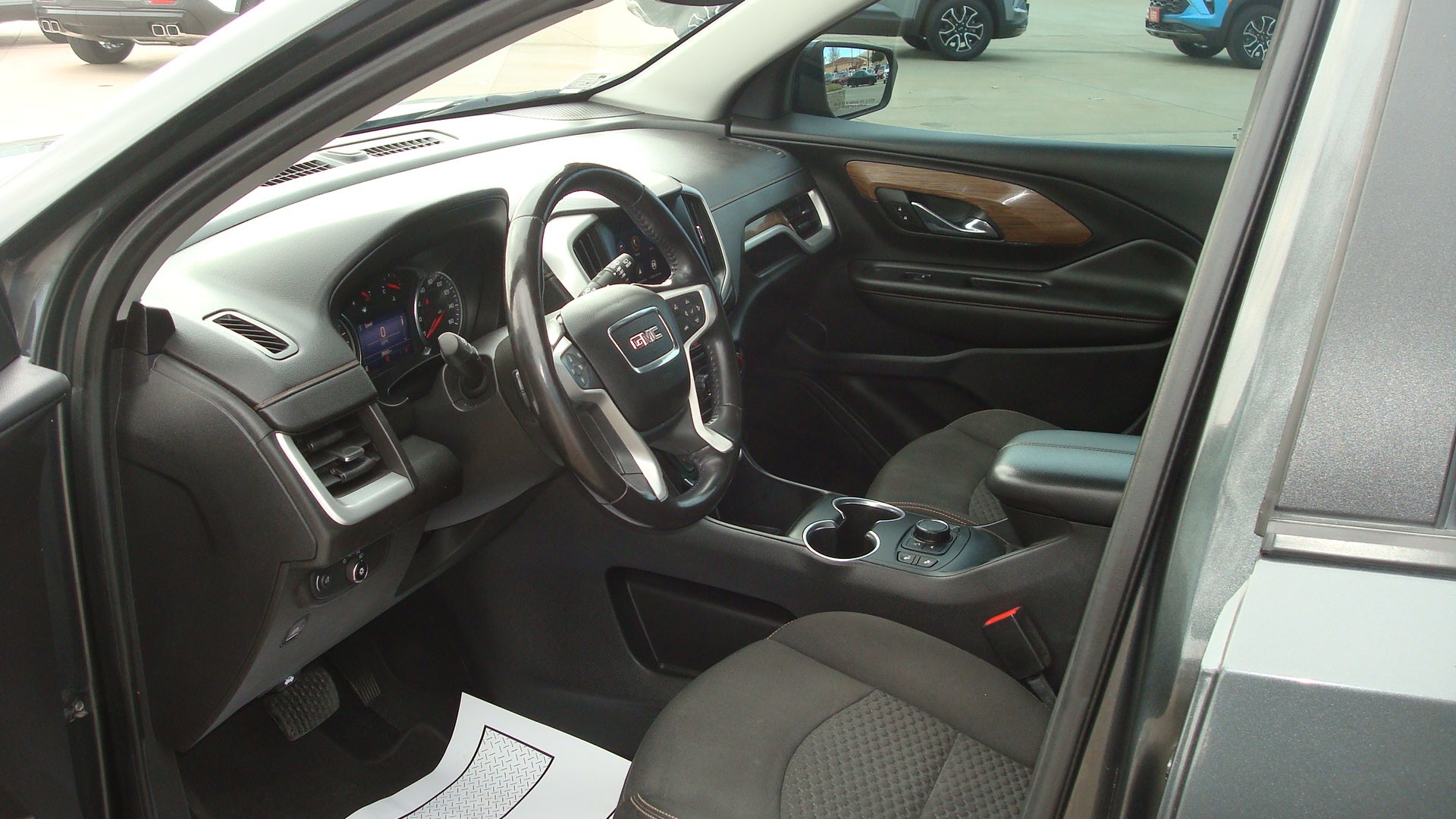 2021 GMC Terrain SLE