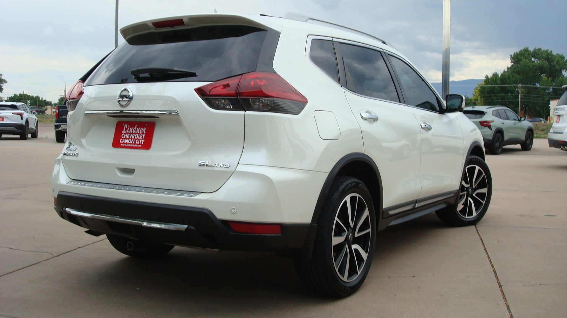 2020 Nissan Rogue SL