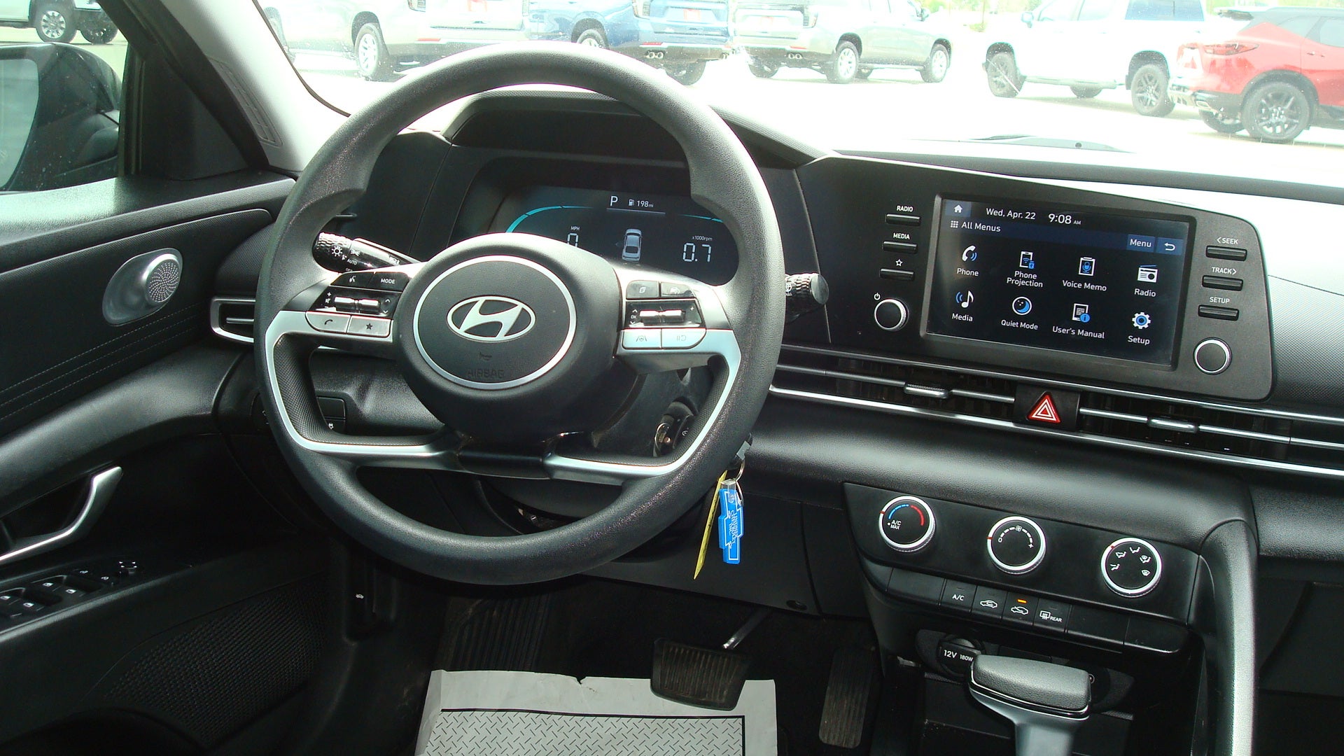 2024 Hyundai Elantra SE