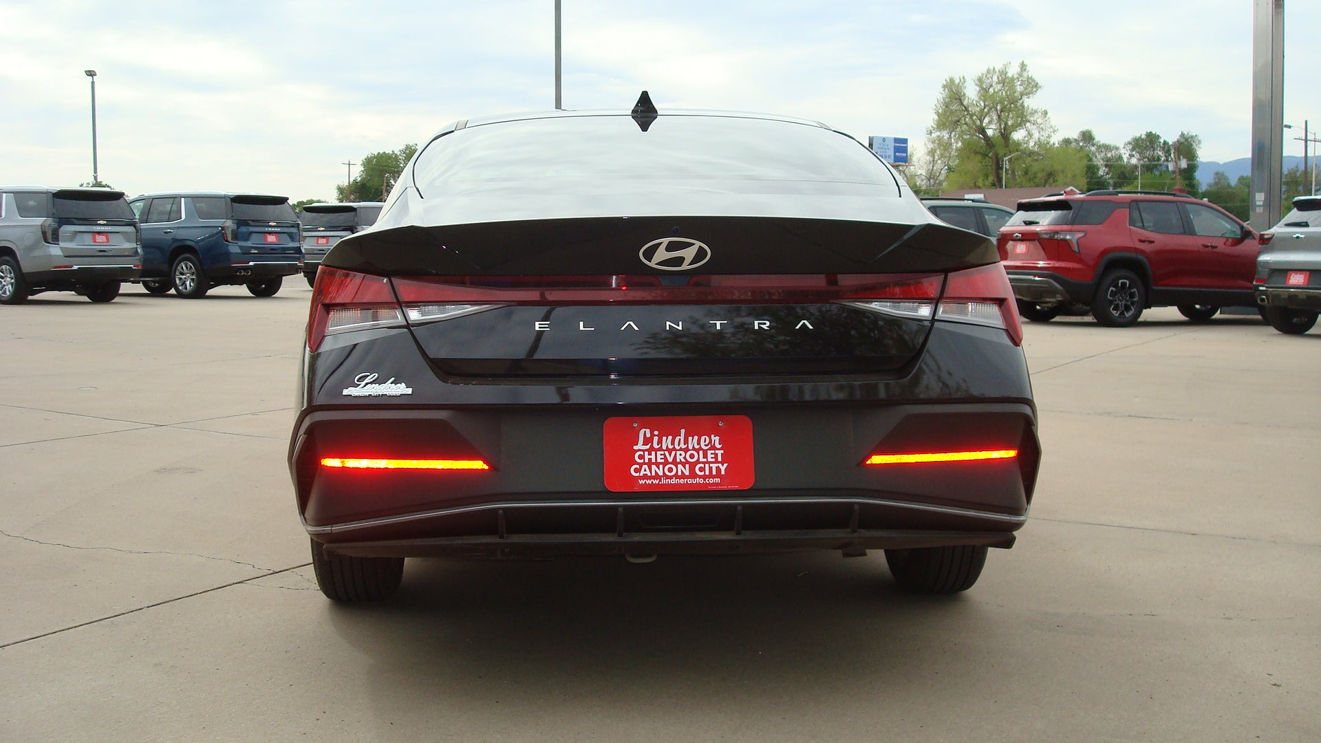 2024 Hyundai Elantra SE